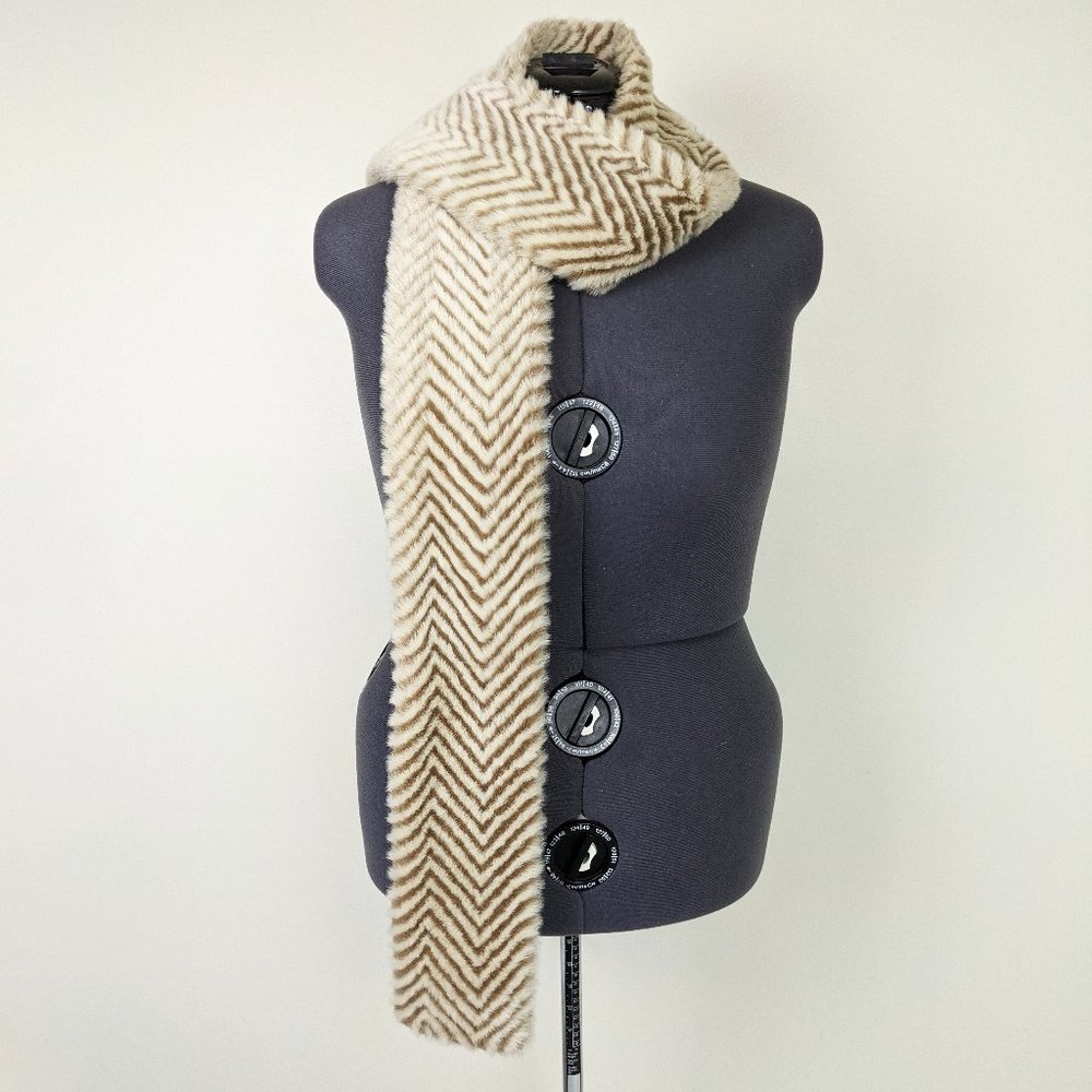 Vintage Faux Fur Chevron Zig Zag Stole Scarf